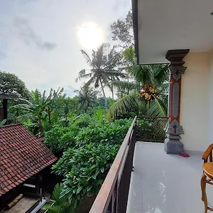 Karmila House Guest house